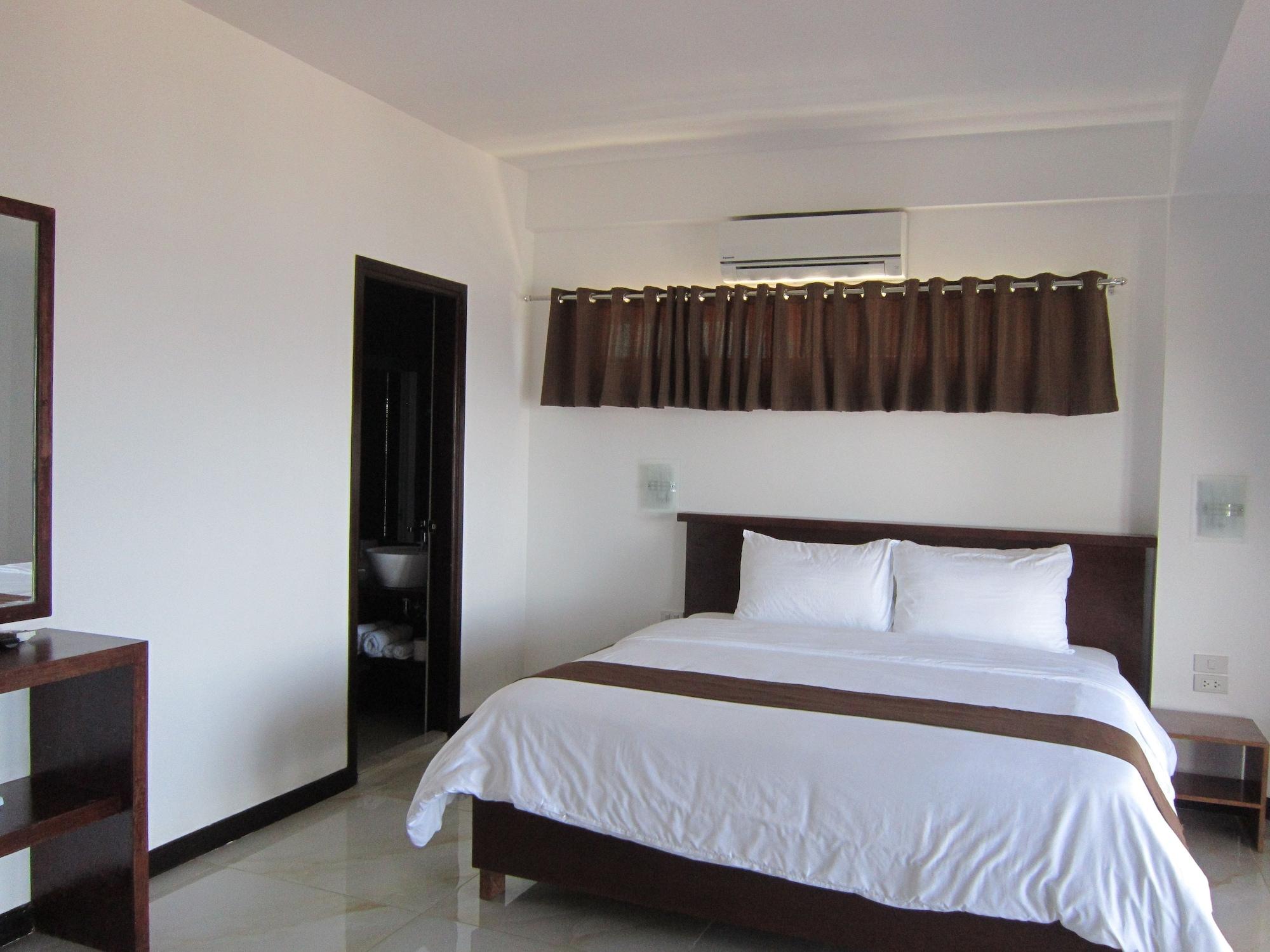Manarra Sea View Resort Puerto Galera Exteriör bild