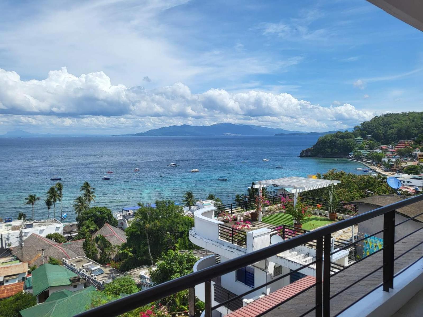 Manarra Sea View Resort Puerto Galera Exteriör bild