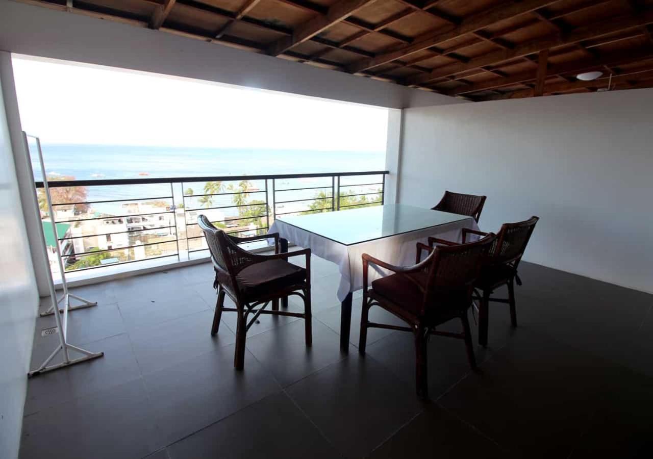 Manarra Sea View Resort Puerto Galera Exteriör bild